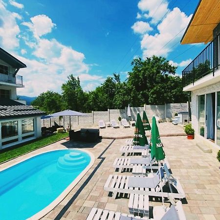 Green Hill Villa Calimanesti Exterior photo