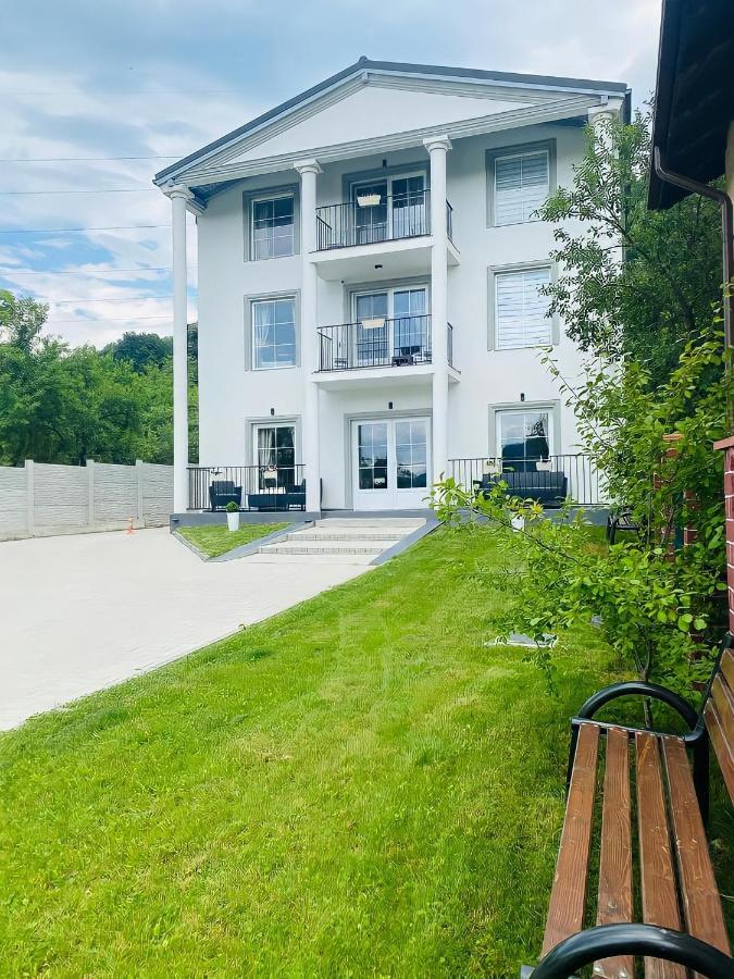 Green Hill Villa Calimanesti Exterior photo